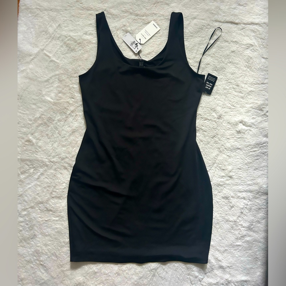 Express Black Bodycon V-neck Sleeveless Dress